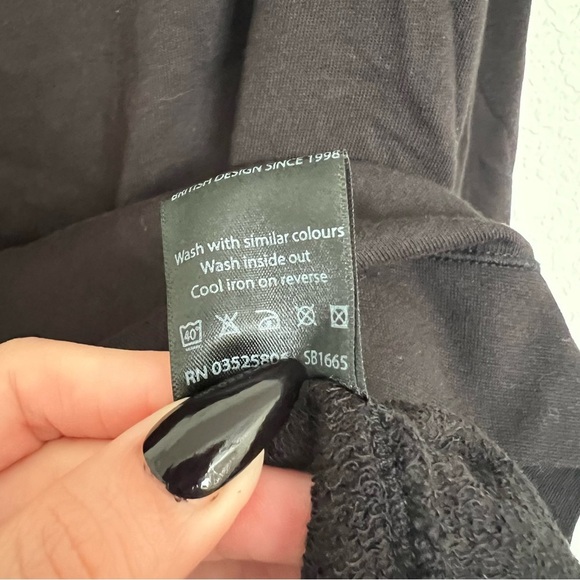 Sweaty Betty Black Oversized Sweater Sz S Athleisure Capsule Workout Sporty - Picture 6 of 6